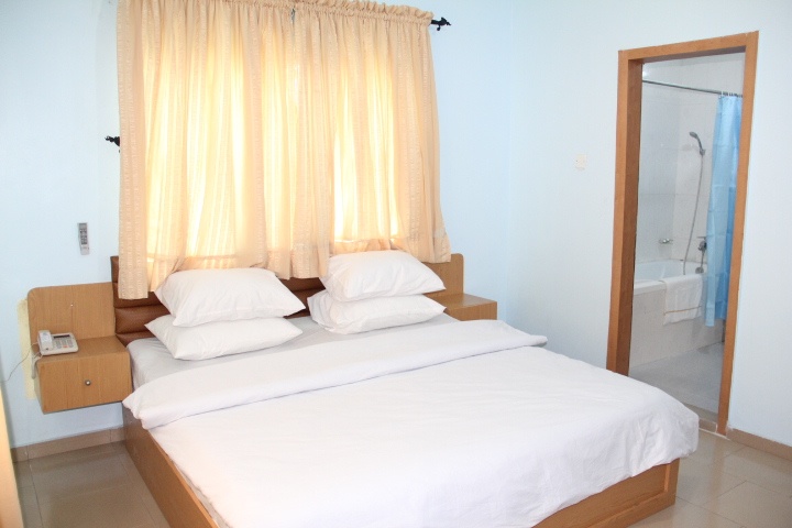 /web/uploads/116/Apex Hilton Hotel/room-photos/Apex Deluxe/supplier_apex_hilton_hotel_194717_16_900x550.jpg